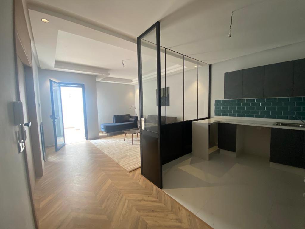 Spacious New 1-Bedroom Unit In Downtown W Terrace And Free Parking Касабланка Экстерьер фото