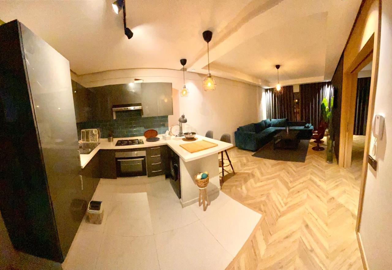 Spacious New 1-Bedroom Unit In Downtown W Terrace And Free Parking Касабланка Экстерьер фото