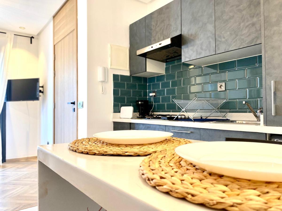 Spacious New 1-Bedroom Unit In Downtown W Terrace And Free Parking Касабланка Экстерьер фото
