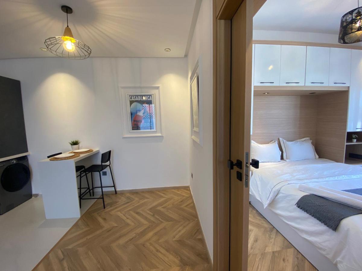 Spacious New 1-Bedroom Unit In Downtown W Terrace And Free Parking Касабланка Экстерьер фото